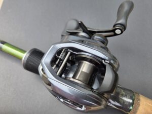 シマノ 24SLX｜霞ヶ浦で実釣したMGLスプールIII搭載コスパ最強ベイトリール