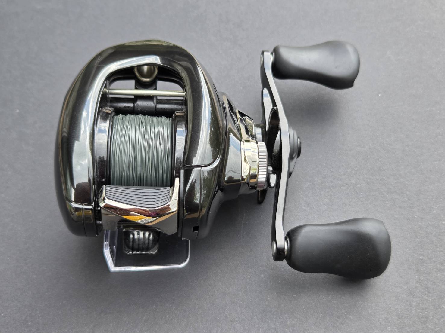 アンタレスDCMD スプール正面とハンドル・DCブレーキダイヤル